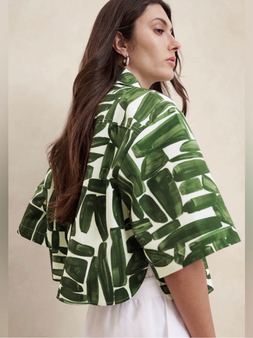 Banana Republic Green Brushstroke Boxy Cropped Button-Up Shirt - Picture 2 of 14